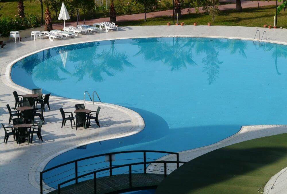 Commercial pool with fiberglass surface